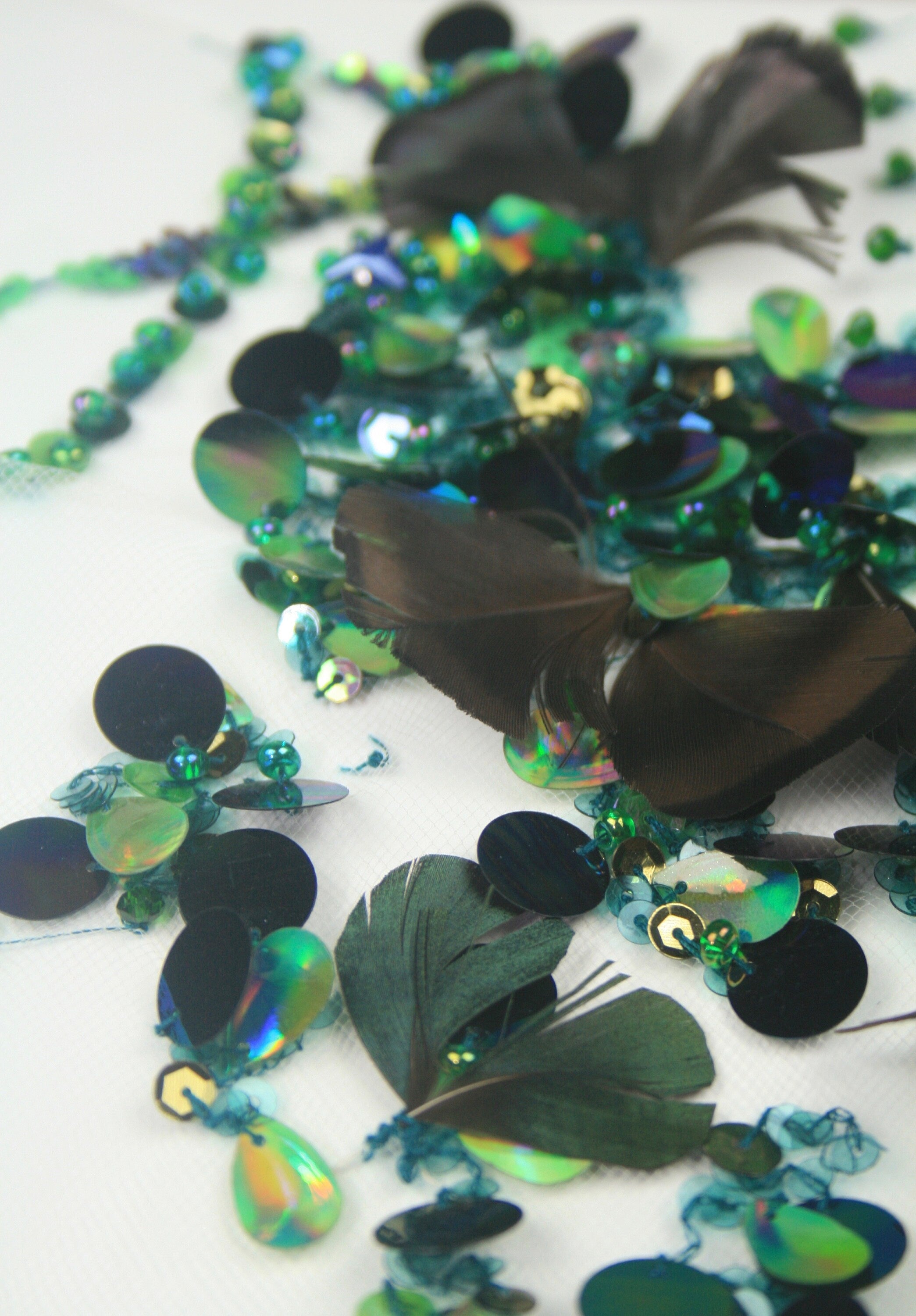 A110 - Emerald Green Feather Applique