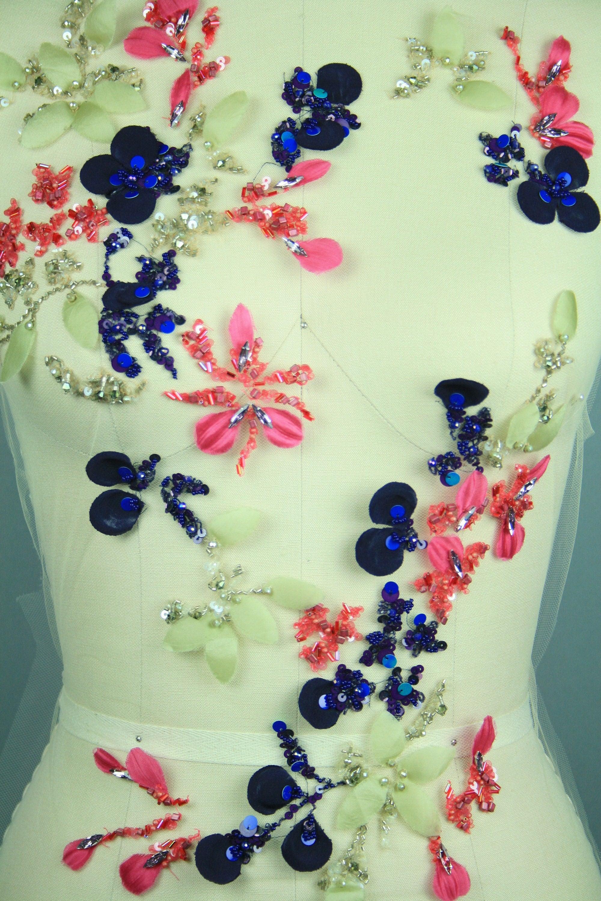 B109 - Fuchsia & Navy Beaded Floral Applique - Moda Artisans