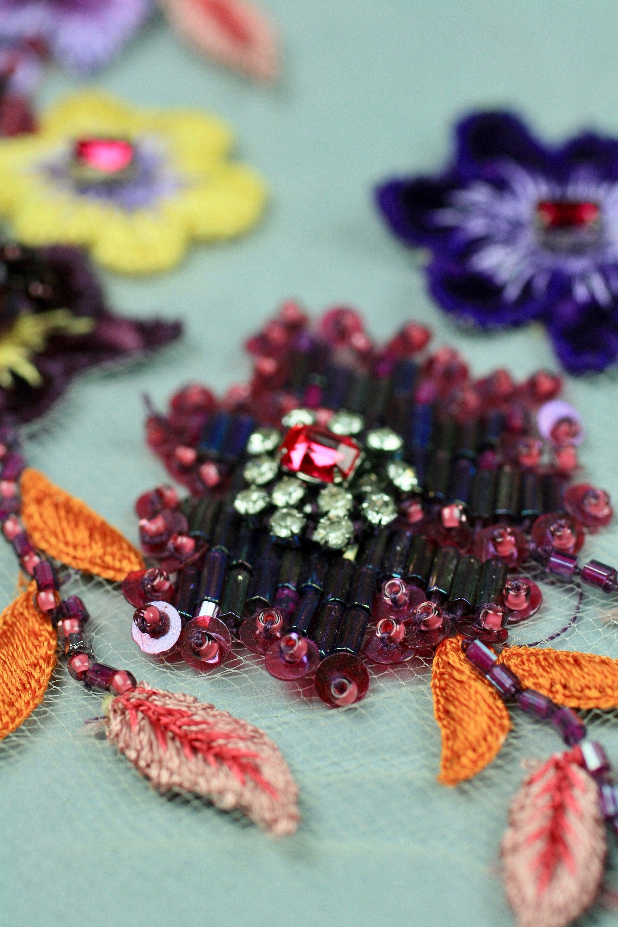 A122 - Violet & Tangerine Floral Applique - Moda Artisans