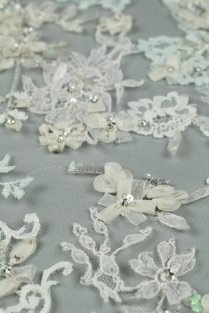 C104 - Chantilly Lace Wedding Panel