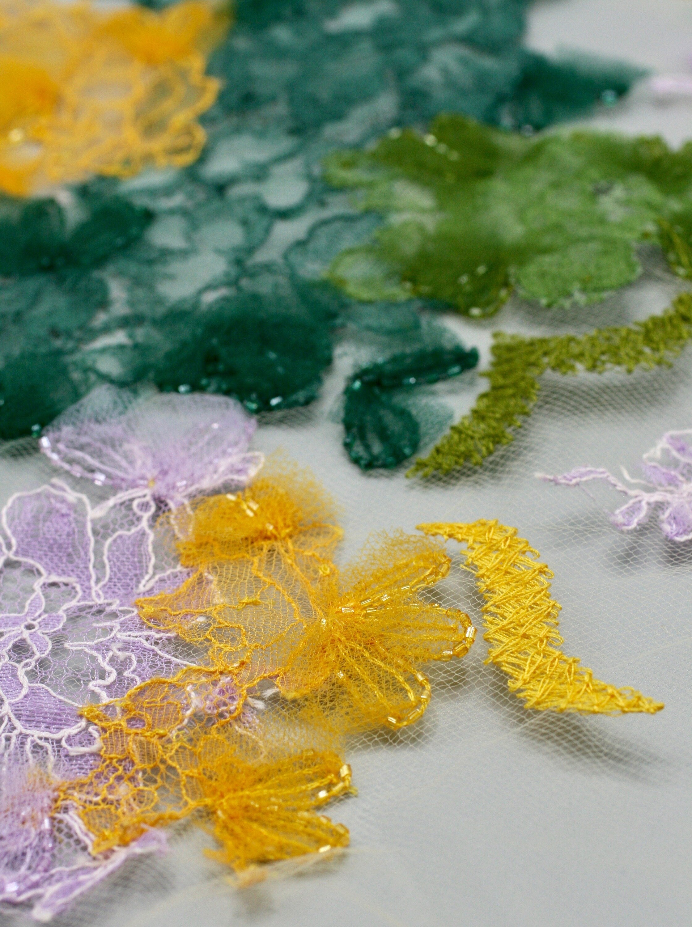 3D Floral Chantilly Lace Applique