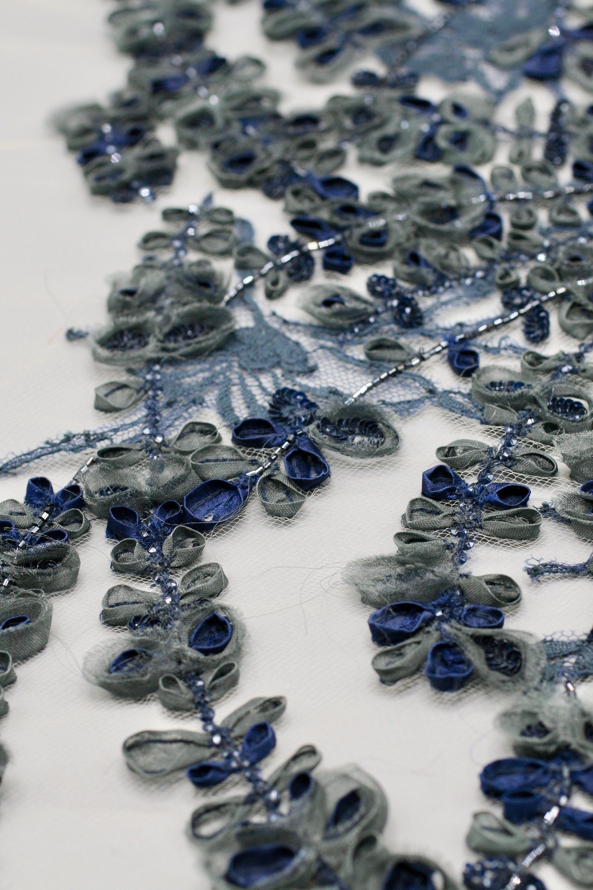 B103 - Ivy Inspired Floral Applique