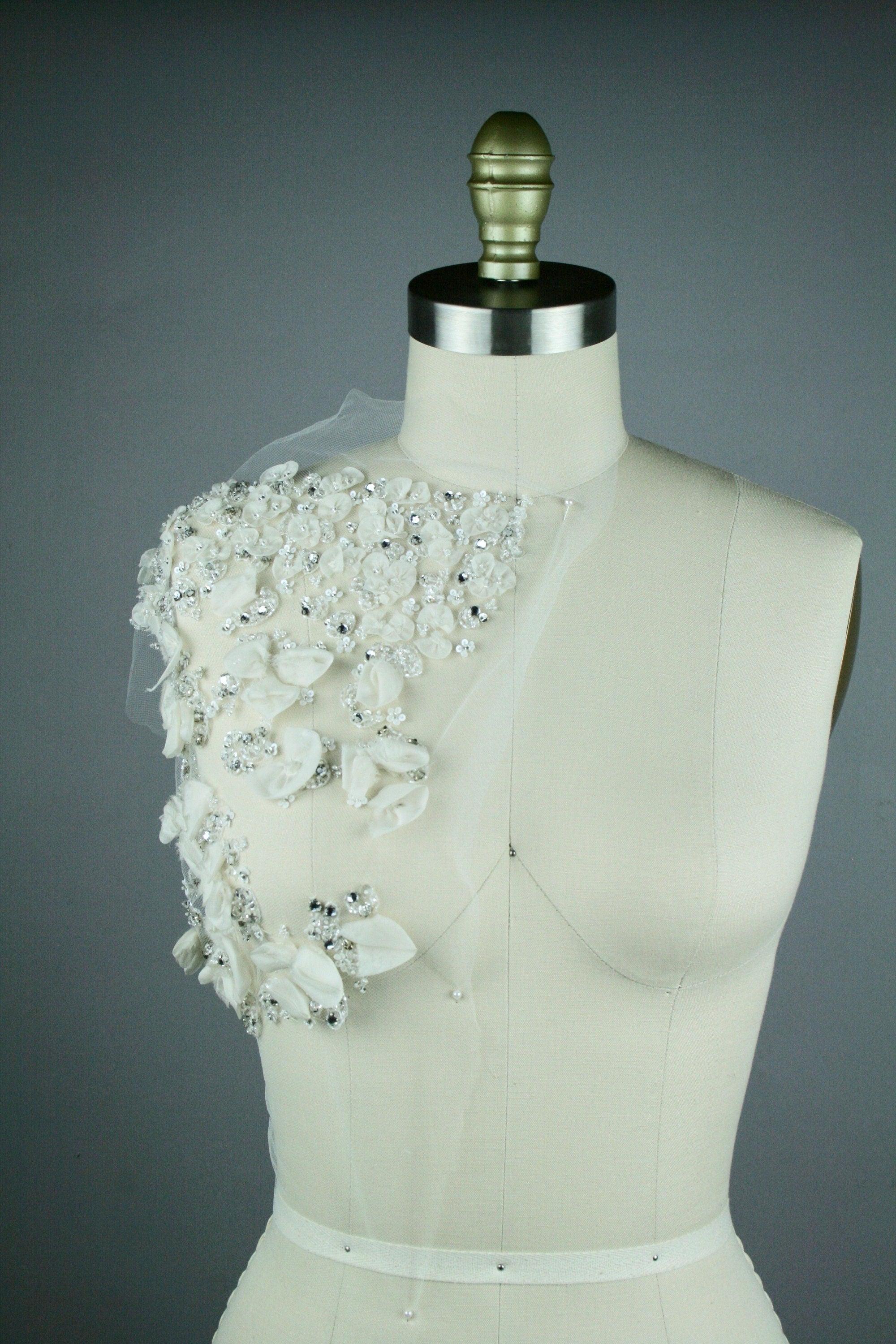 B111 - Couture Bridal Applique - Moda Artisans
