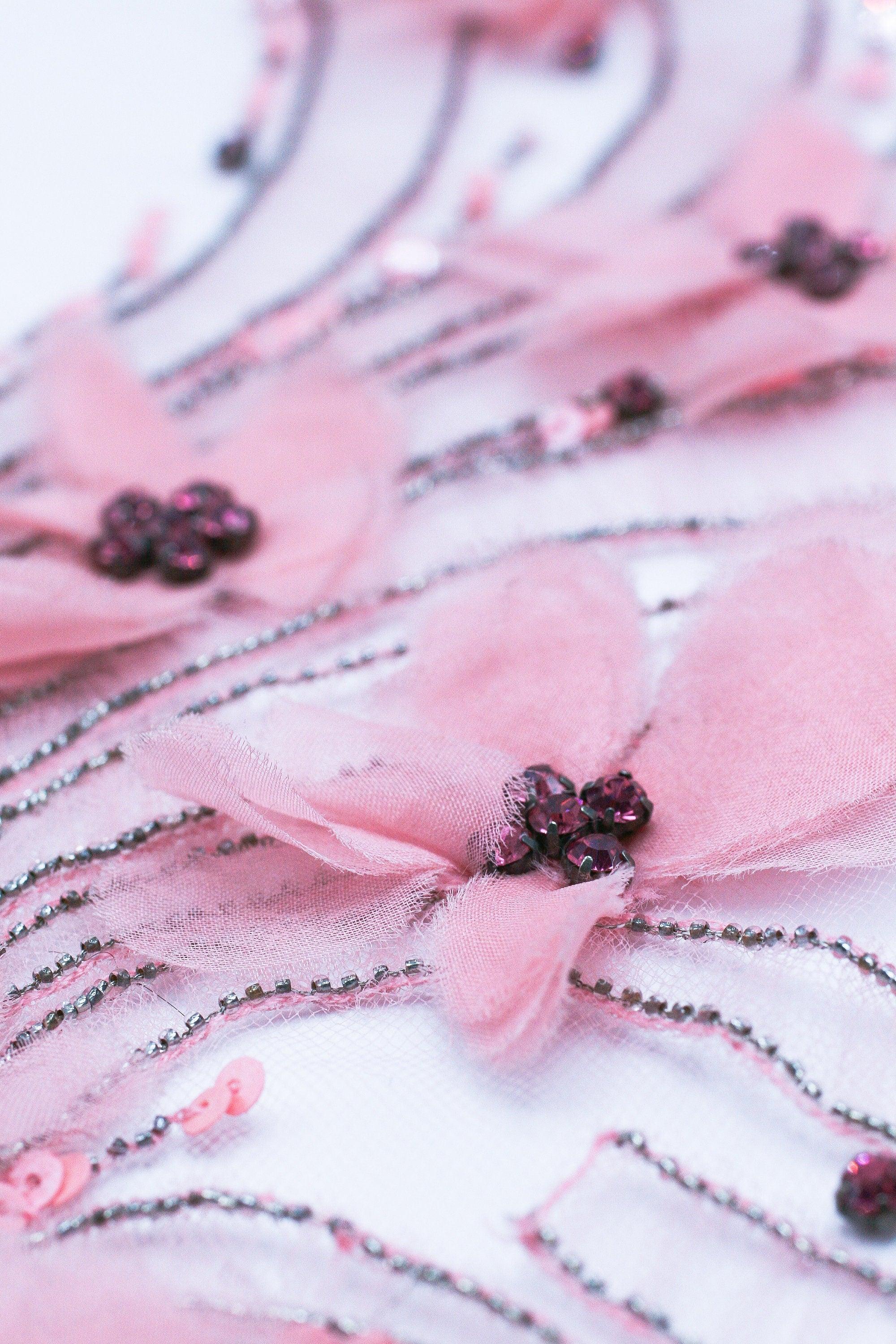 A129 - Swirling Floral Beaded Silk Applique - Moda Artisans