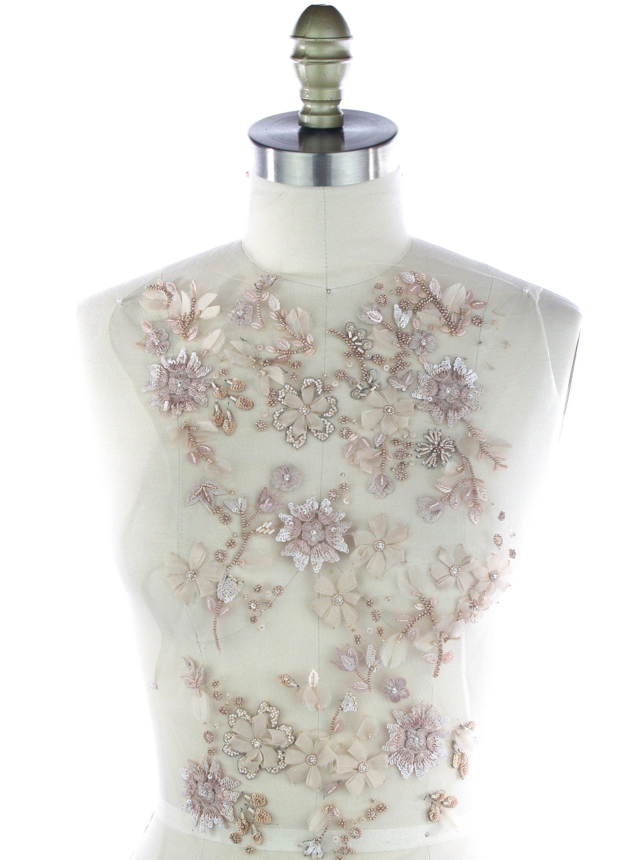 A115 - Monochromatic Beige Floral Applique - Moda Artisans