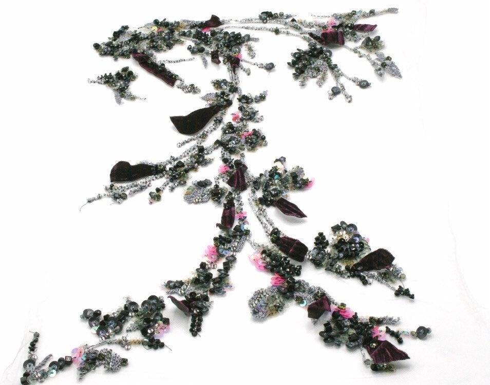 A119 - Floral Applique with Velvet Petals - Moda Artisans