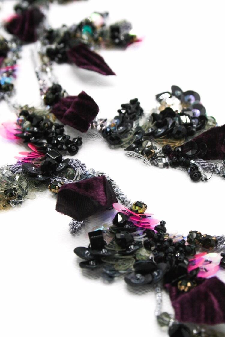 A119 - Floral Applique with Velvet Petals - Moda Artisans