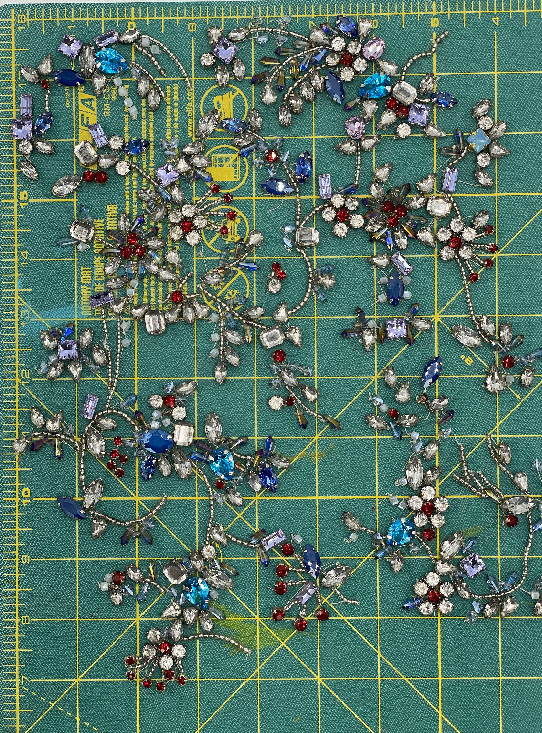 A113 - Large Crystal Applique