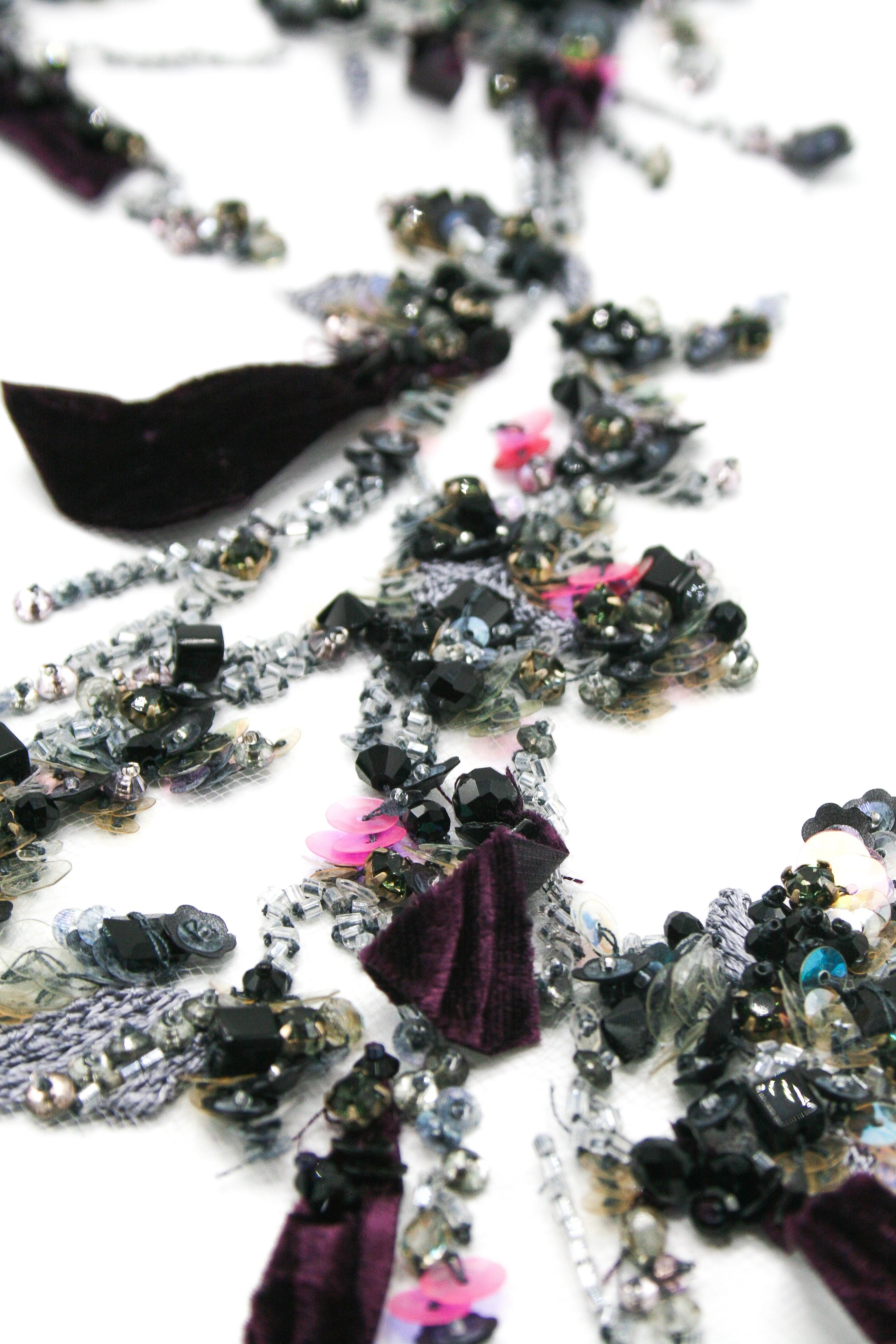 A119 - Floral Applique with Velvet Petals - Moda Artisans