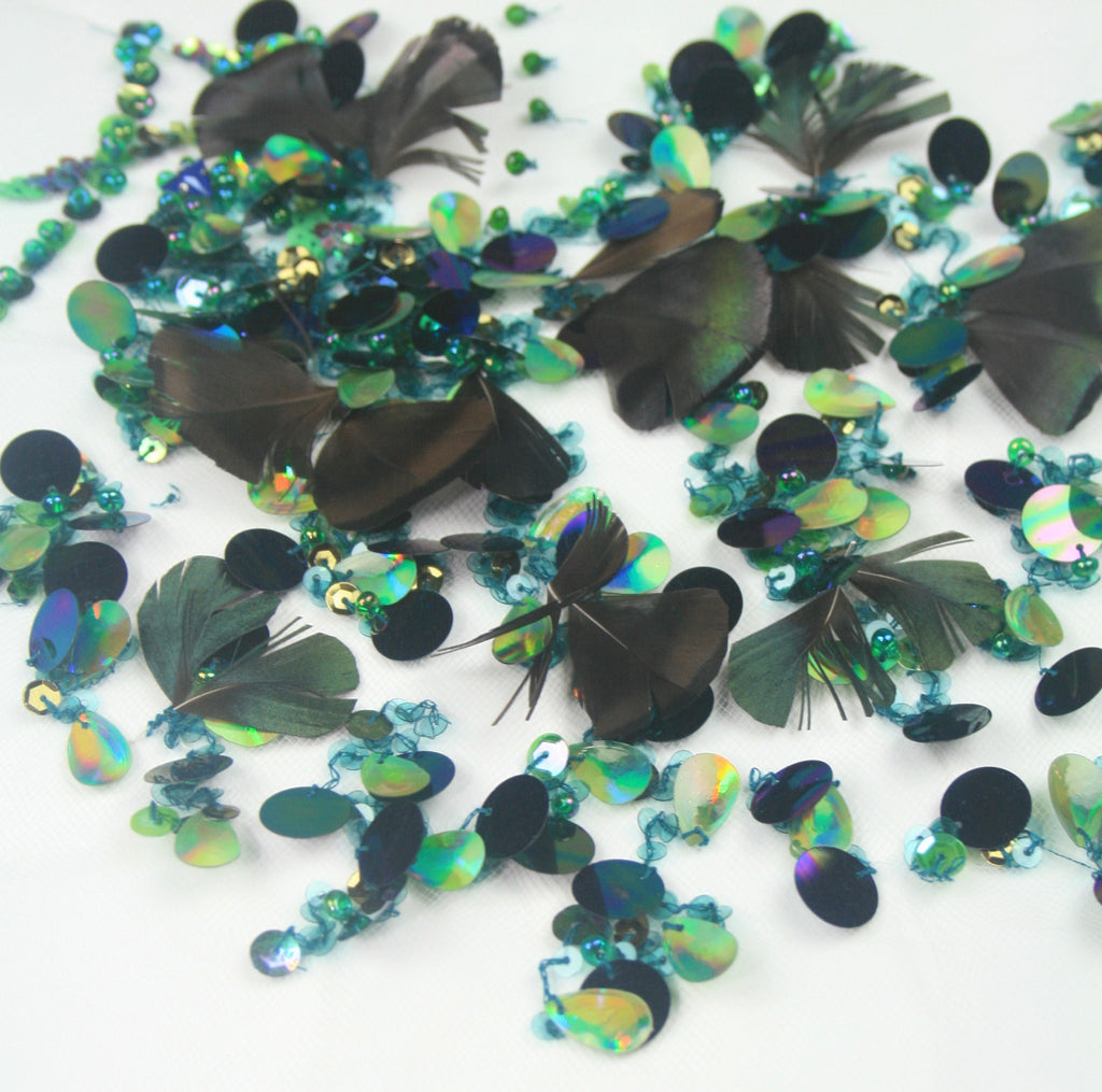 A110 - Emerald Green Feather Applique
