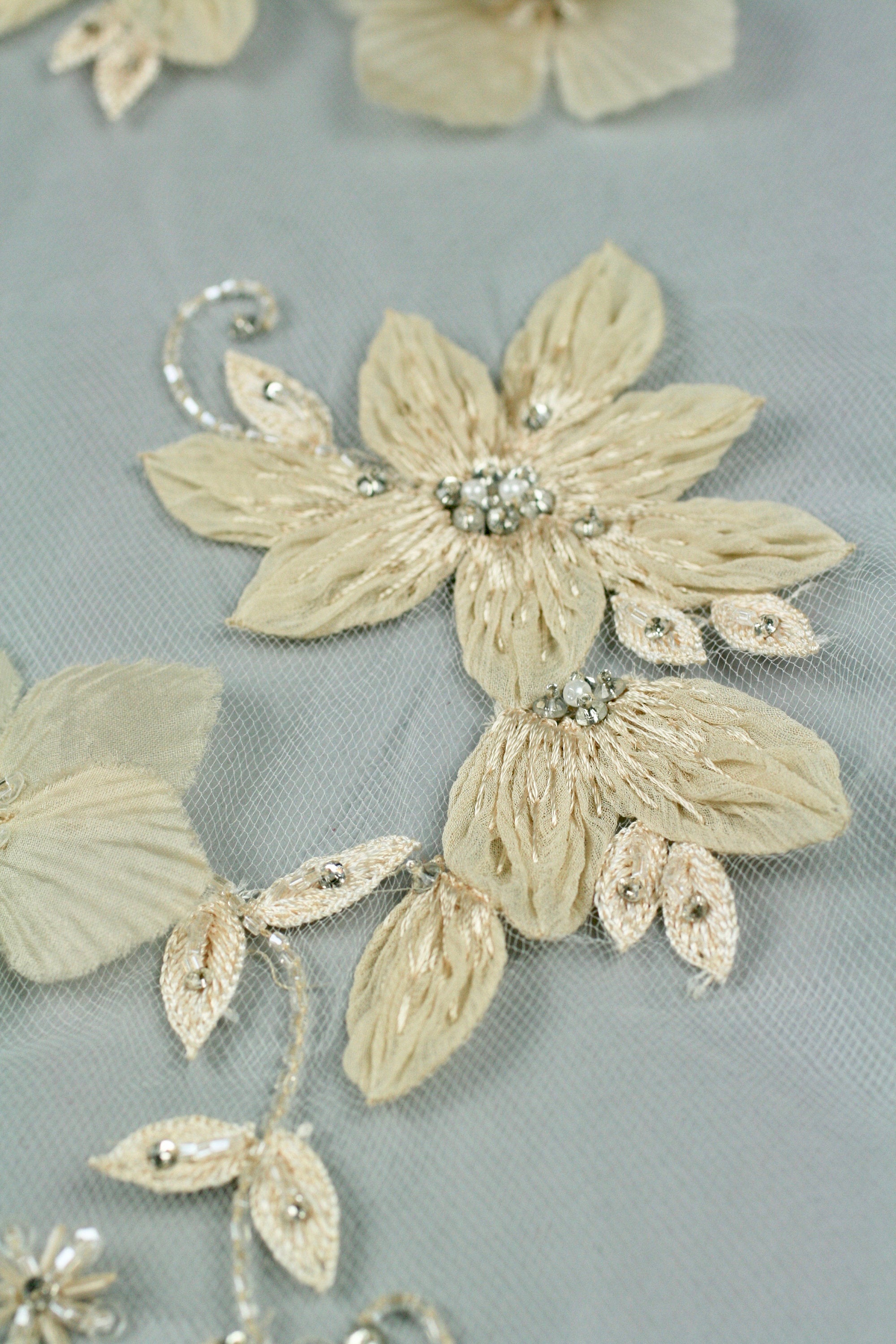 C112 - Champagne Gold Floral Applique