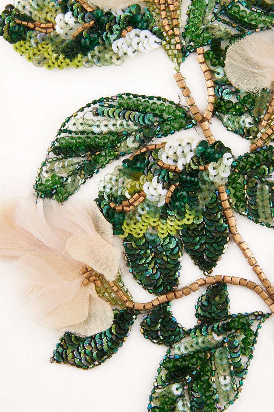 A127 - Feathered Silk Floral Vine Applique