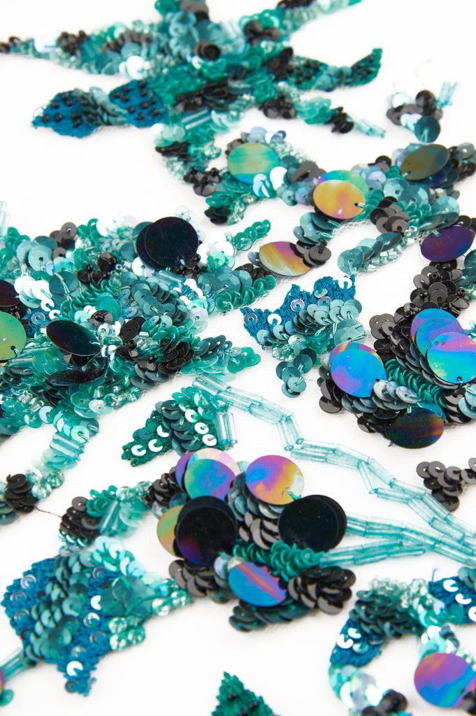 A136 - Prismatic Sequin Applique
